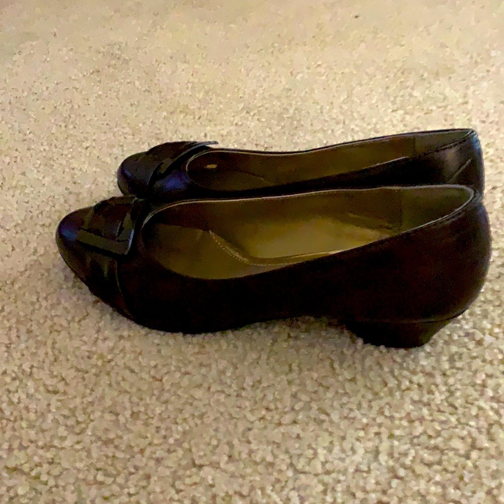 Brand: Soft Style. Size:  8.5,  Color: Brown